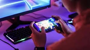 Online Gaming in the Modern Era 1 Online Gaming in the Modern Era